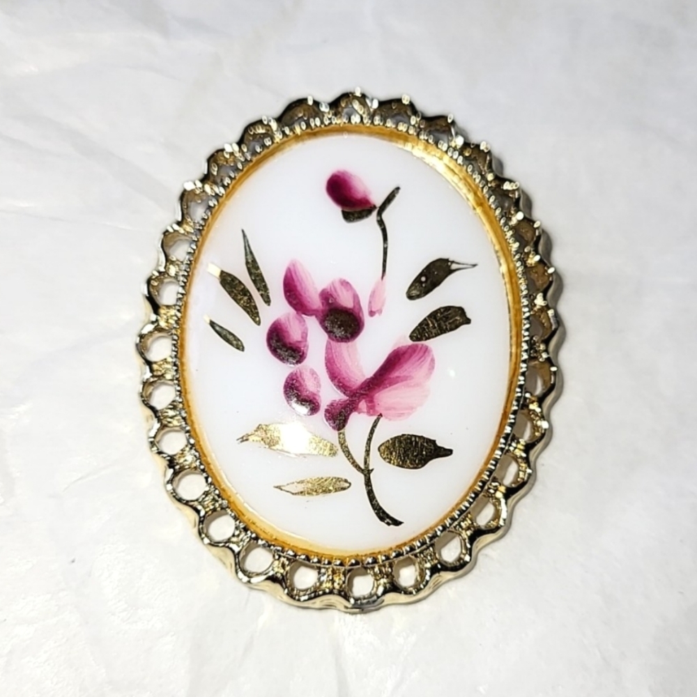 MILK GLASS PINK & GOLD FLORAL PIN BROOCH - HANDPAINTED FLOWERS